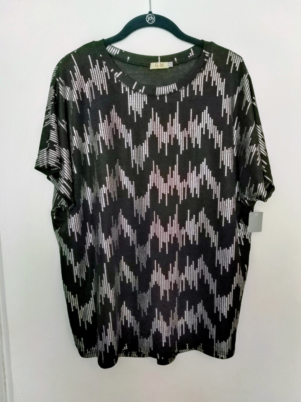 Black Short Sleeve Tee with Silver Abstract Pattern